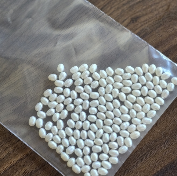 4-5mm Rice Pearl Beads - Picture 3 of 3